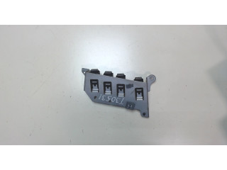 Блок реле  Ford Ranger 2006-2012          2.5