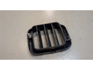 Решетка радиатора  Suzuki Jimny 1998-2012          1.3 