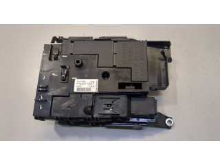 Блок предохранителей  Volkswagen Touareg 2010-2014          3.6