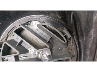 Решетка радиатора  Volkswagen Touran 2003-2006          