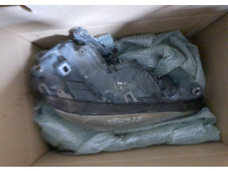 Фара передняя  Mercedes ML W164 2005-2011 правая 