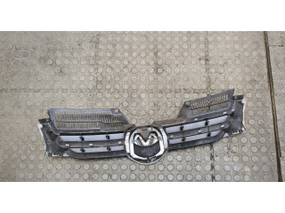Решетка радиатора  Volkswagen Golf 5 2003-2009            1K0853651A