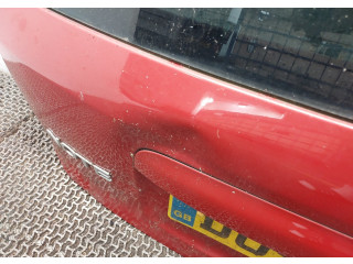 Крышка (дверь) багажника  Nissan Note E11 2006-2013