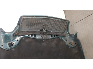 Решетка радиатора  Mercedes E W210 1995-2002          