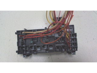 Блок предохранителей  Renault Megane 1996-2002      7703297193    1.4