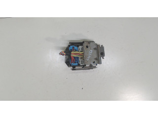 Блок реле  Renault Clio 2005-2009      8200003634    1.4