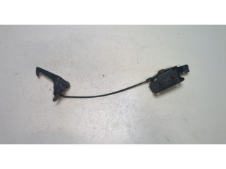 Замок капота  Toyota Tundra 2000-2006     