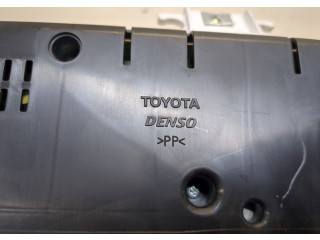 Панель приборов  Toyota Corolla Verso 2004-2009       838000f010m     1.6  Бензин