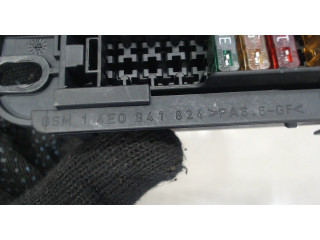 Блок предохранителей  Audi A8 (D3) 2002-2005      4E0941824     4.0