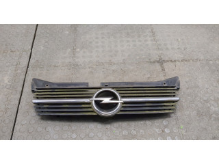 Решетка радиатора  Opel Omega B 1994-2003          
