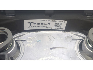 Руль  Tesla Model 3            