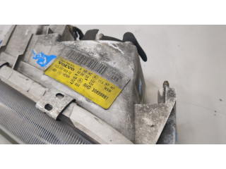Фара передняя  Volvo S40 / V40 1995-2004 правая 