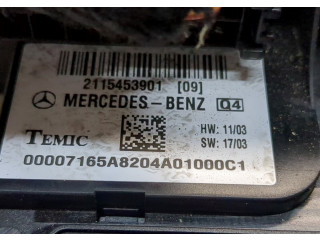 Блок предохранителей  Mercedes E W211 2002-2009      2115453901     3.2