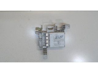 Блок предохранителей  Lexus GX 2002-2009      04294D28B    4.7