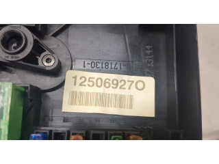 Блок предохранителей  Volkswagen Golf 5 2003-2009           