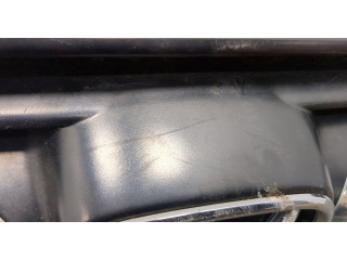 Решетка радиатора  Honda CR-V 2001-2006          71121S9A003