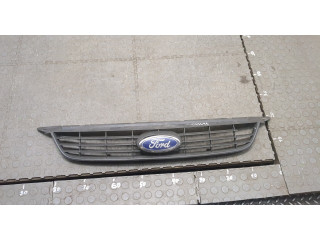 Решетка радиатора  Ford Focus 2 2008-2011          