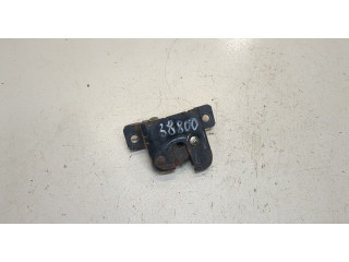 Замок багажника  Volkswagen Caddy 2004-2010       