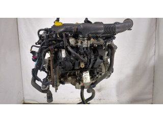 Клапанная крышка двигателя ДВС  Opel Corsa D 2006-2011 1.2     