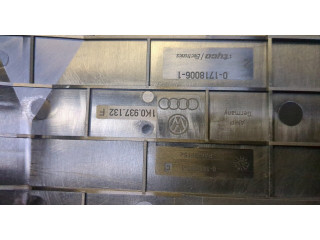 Крышка блока предохранителей  Skoda SuperB 2008-2015      1K0937132F   