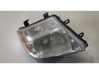 Фара передняя  Nissan Pathfinder 2004-2014 правая 