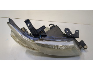 Фара передняя  Nissan Serena 2005-2010 C25 правая 