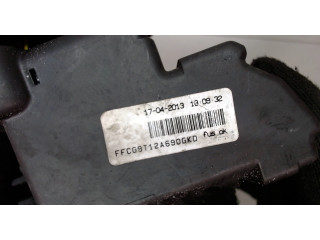 Блок предохранителей  Ford S-Max 2010-2015          