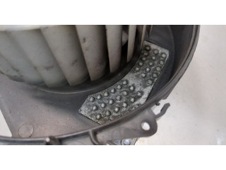 Моторчик печки  Audi A6 (C6) 2004-2011 4F0820020A    4F0820020A   