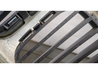 Решетка радиатора  BMW 3 E36 1991-1998           1.8 