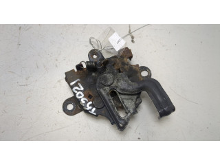 Замок капота  Toyota Yaris 2005-2011     