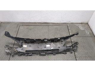 Решетка радиатора  Peugeot 5008 2020-          9836828477