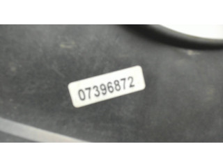 Решетка радиатора  Land Rover Discovery 3 2004-2009            4.4 07396872