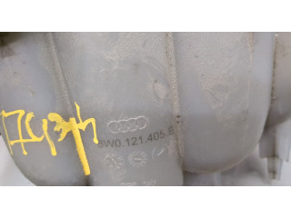 Бачок расширительный  Audi A4 (B9) 2015-2020 8W0121405E   
