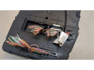Блок предохранителей  Renault Scenic 2003-2009      8200780025   