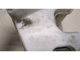 Бачок омывателя  Nissan Juke 2010-2014    