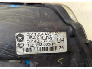 Фара передняя  Chrysler Voyager 2007-2010 левая 