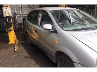 Решетка радиатора  Nissan Almera Tino          1.8 62330bu00