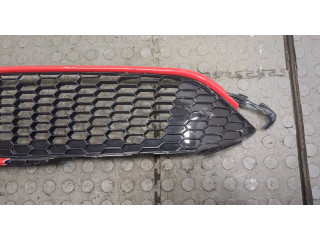 Решетка радиатора  Ford Focus 3 2014-2019            