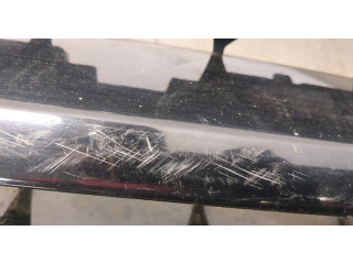 Решетка радиатора  Land Rover Discovery 3 2004-2009          DHB000274