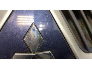 Решетка радиатора  Mitsubishi Outlander XL 2006-2012          7150A037
