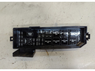 Крышка блока предохранителей  Ford Maverick 2000-2007         