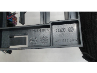 Блок предохранителей  Audi A8 (D3) 2007-2010      4e1937503a     4.2