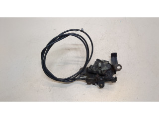 Замок капота  Toyota Yaris 2005-2011     