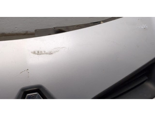 Решетка радиатора  Renault Clio 2005-2009          