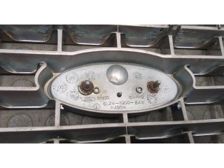 Решетка радиатора  Ford Explorer 2001-2006          5L248200