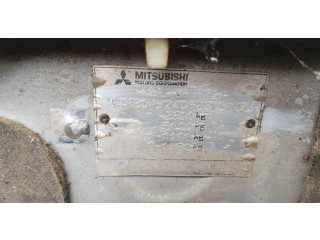 Бачок омывателя  Mitsubishi Pajero 1990-2000     2.5
