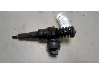 Форсунка топливная  Volkswagen Passat 6 2005-2010    038130073AG     