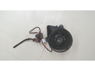 Моторчик печки  Opel Vivaro 2001-2014 4409447, 91158686     4409447, 91158686   