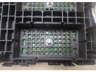 Блок предохранителей  Jeep Cherokee 2013-      68264536ab   