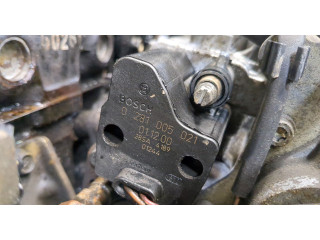 Форсунка топливная  Nissan Serena (C23) 1992-1999    166009C600     
